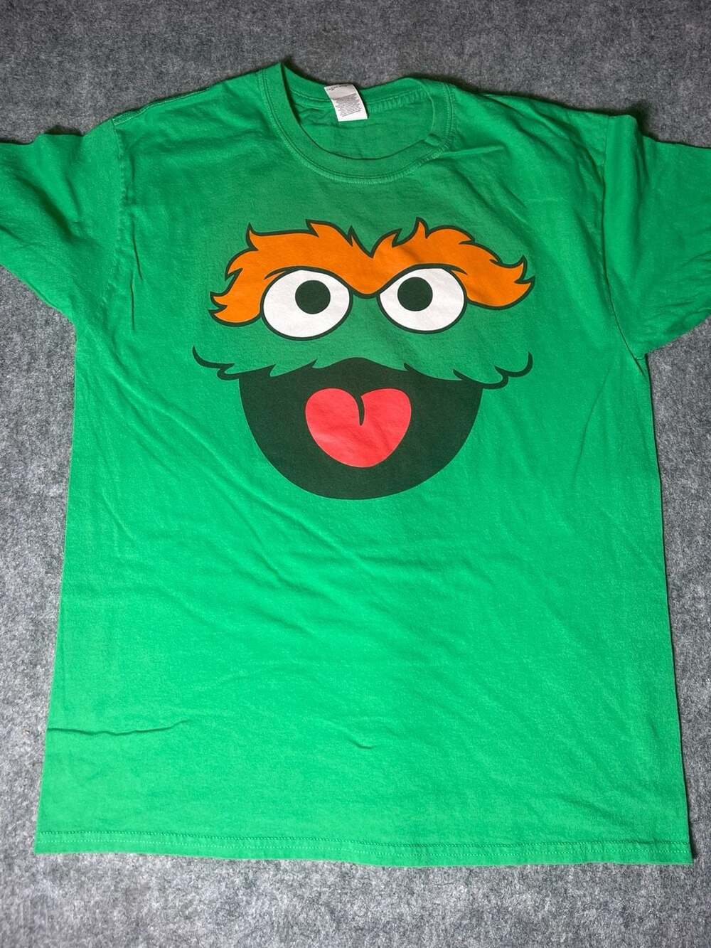 Sesame Street Oscar the Grouch Big Face Green Graphic T-Shirt Large - Picture 2 of 5